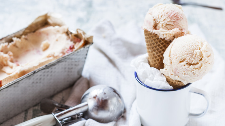 ice cream served in cones