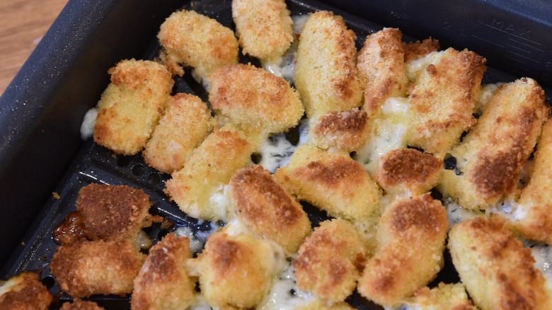 cheese curds in air fryer basket