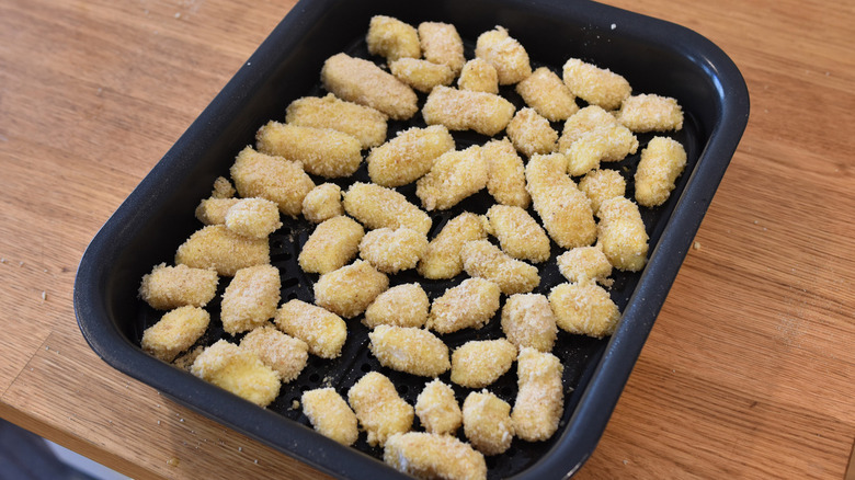 cheese curds in air fryer basket