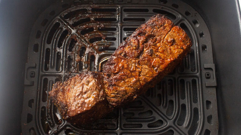 beef cooking in air fryer