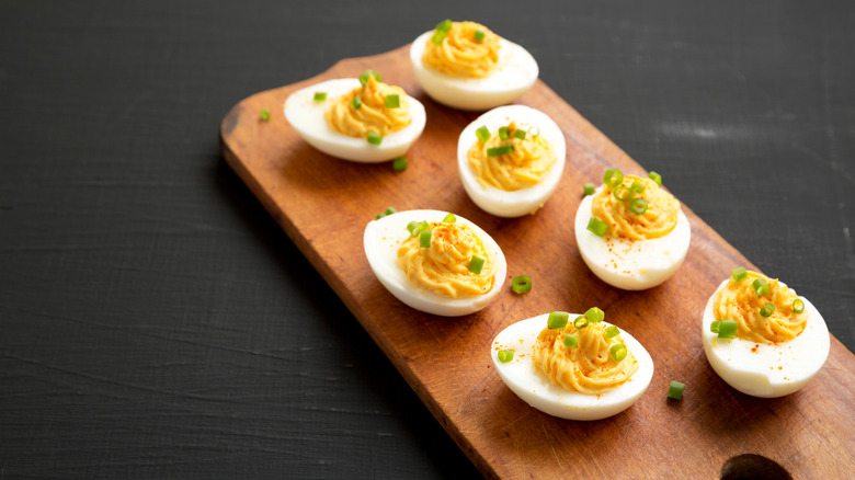 Spicy deviled eggs with chives