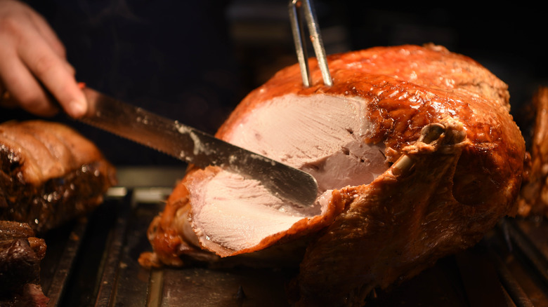 Cutting a roast turkey 