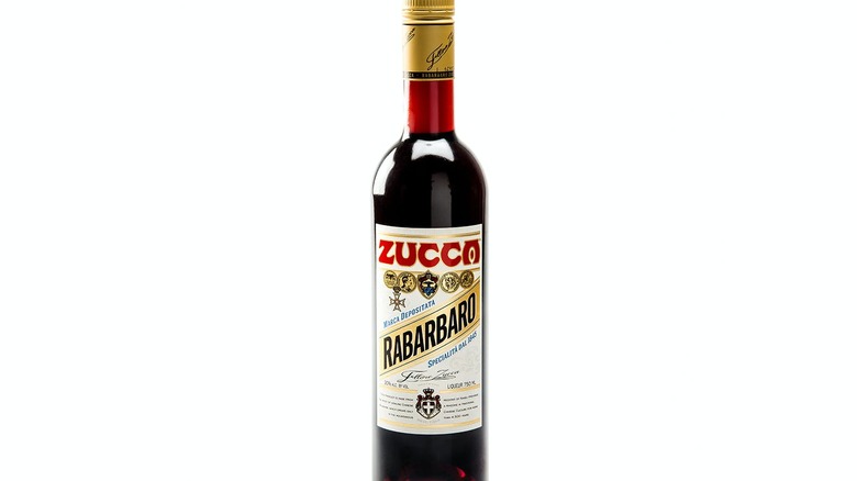 Rabarbaro Zucca bottle