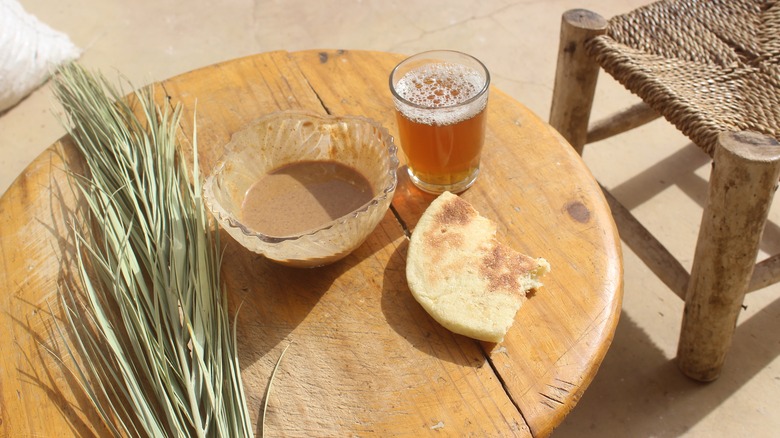 amlou with bread and mint tea