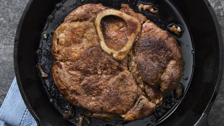 Beef shank in pan