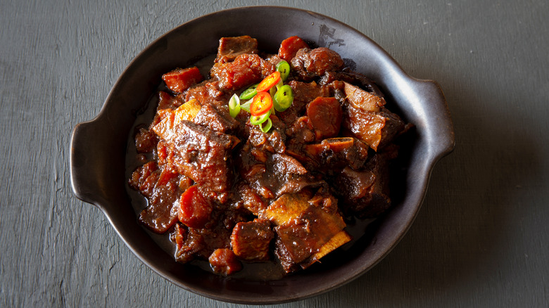 Braised short ribs