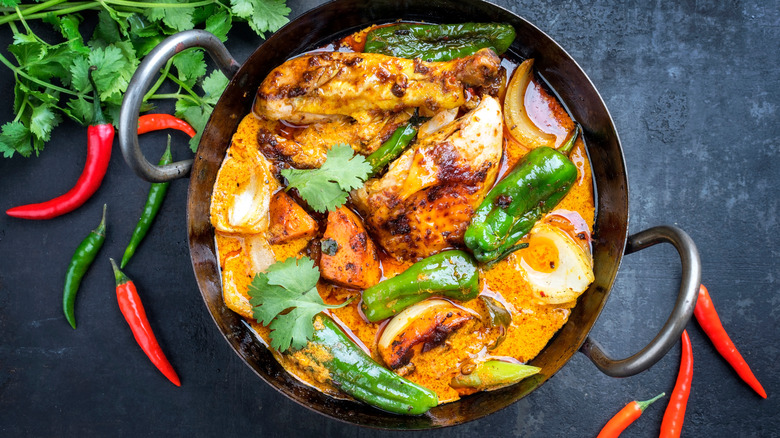 Massaman curry in bowl 