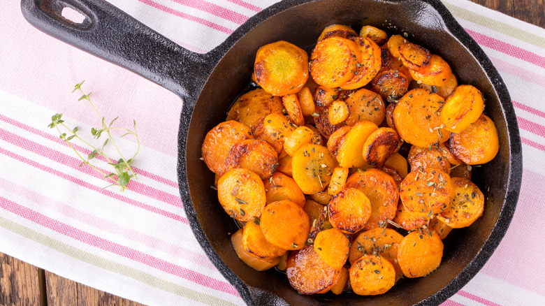 Roasted carrots in pan