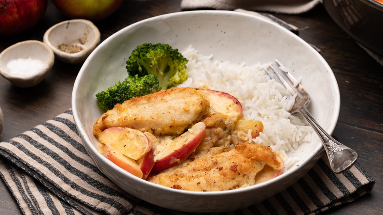 apple chicken skillet 