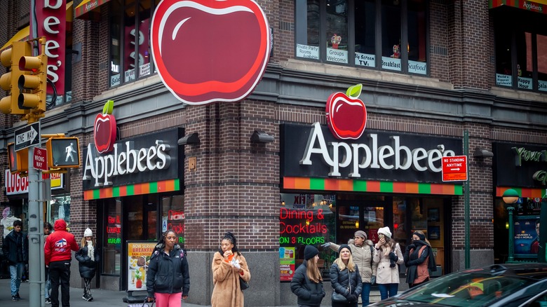 Applebee's Times Square exterior
