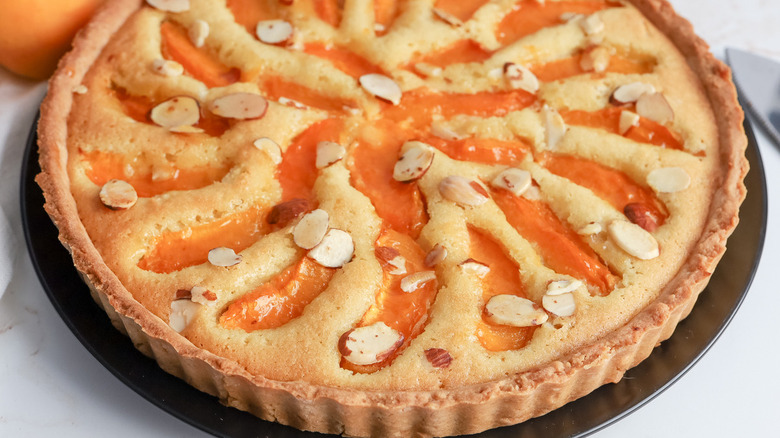 baked apricot almond tart 