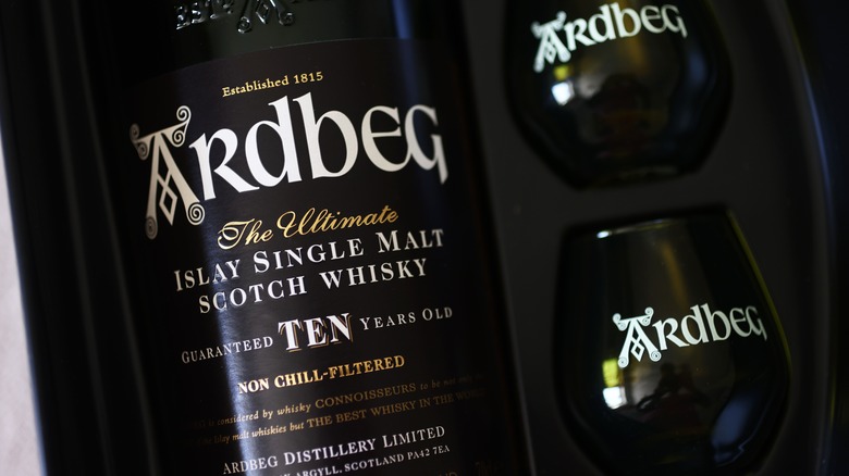 Ardbeg 10-Year gift box