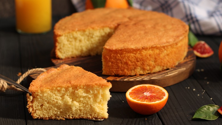 orange cake with orange slice