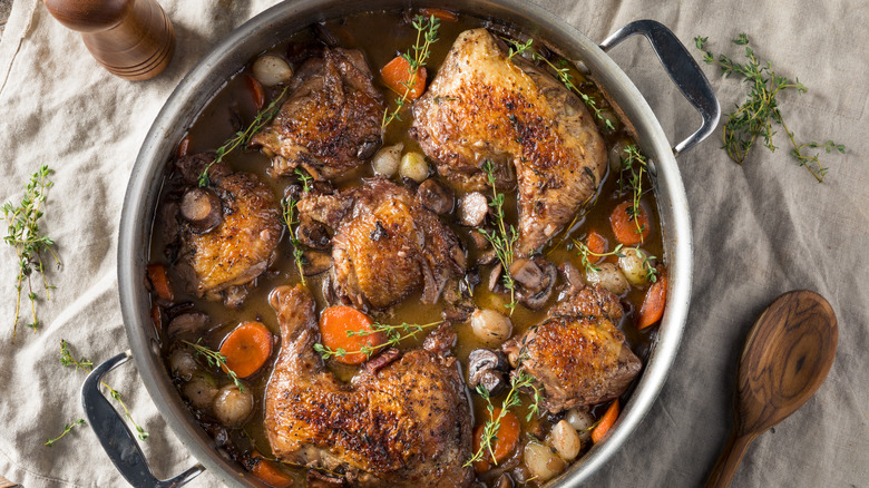 Braised chicken with vegetables