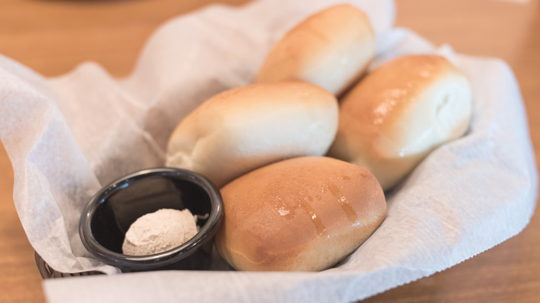 Texas Roadhouse bread rolls