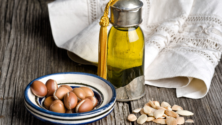 Argan oil and seeds