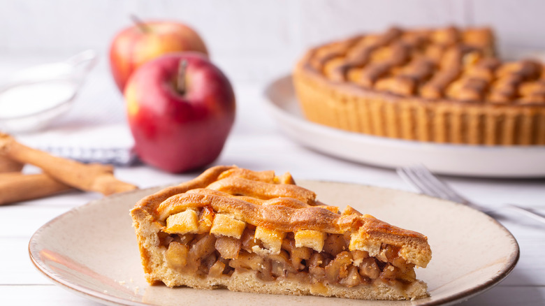 Apple pie with lattice covering 