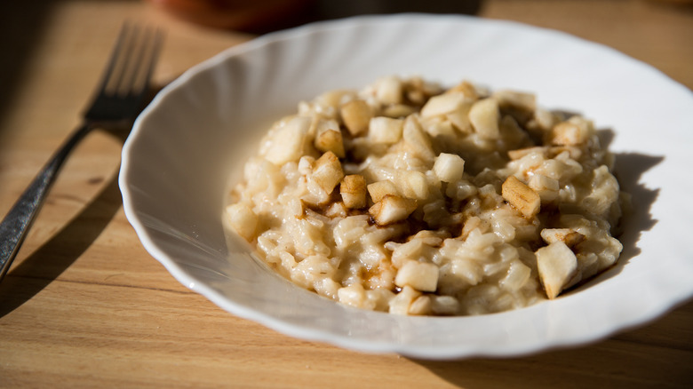 pear balsamic risotto in dish