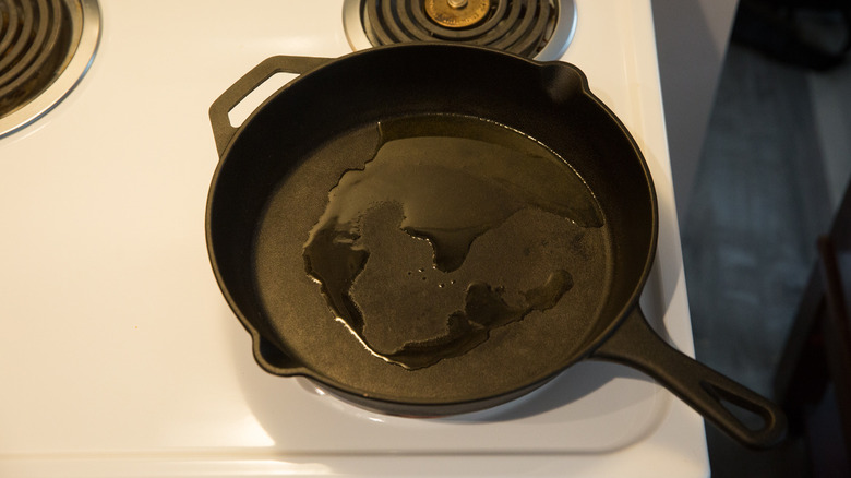 oil heating in iron pan