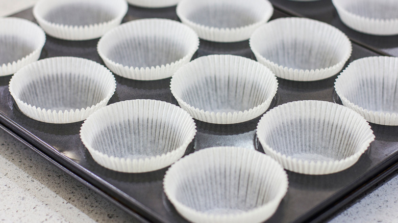 Muffin tray with white liners