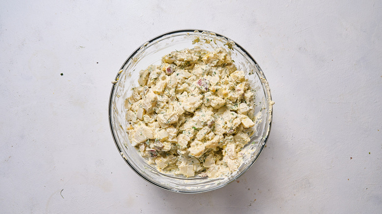 potato salad in bowl