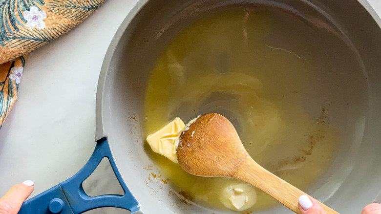 butter melting in pan