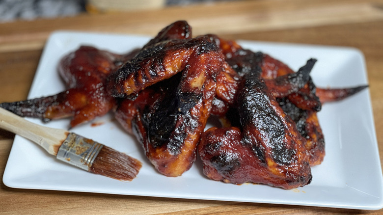 chicken wings with barbecue sauce