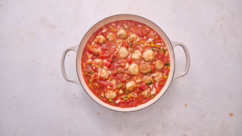 jambalaya ingredients in pot