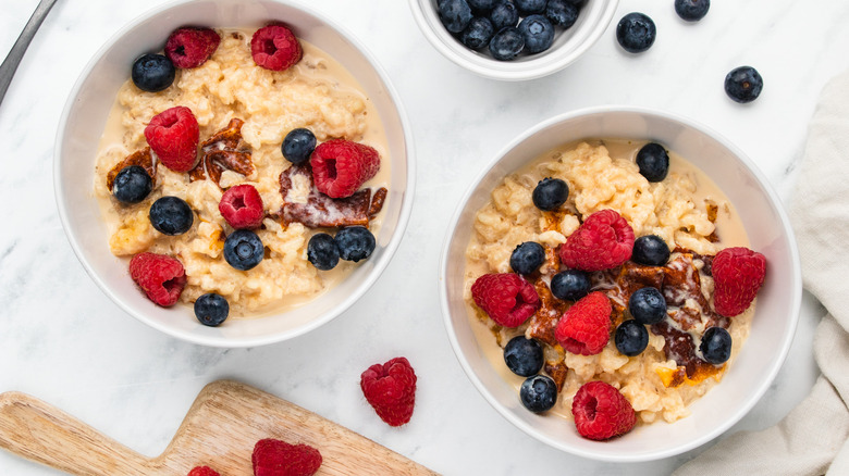 baked rice pudding in bowl 