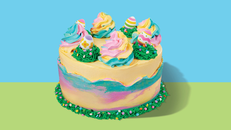 Baskin-Robbins Egg-cited cake