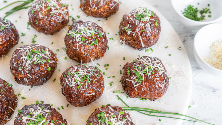 meatballs on platter