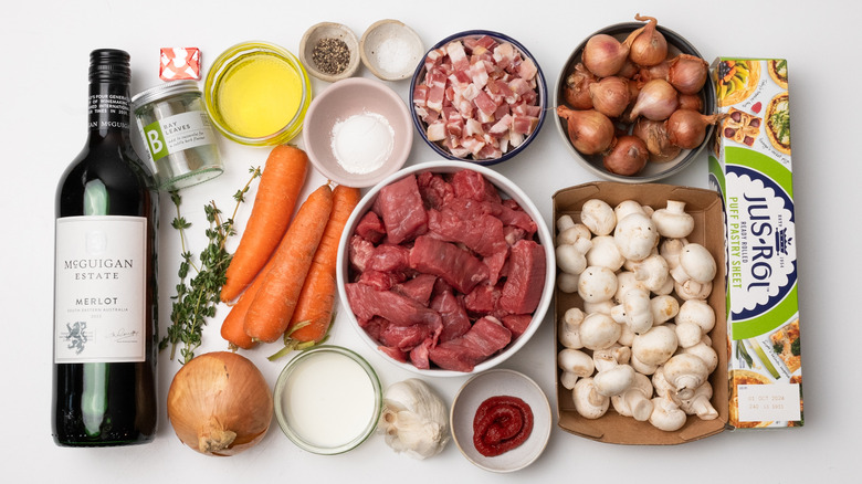 beef bourguignon pot pie ingredients