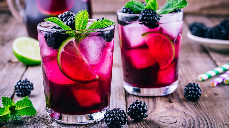 berry bourbon cocktail