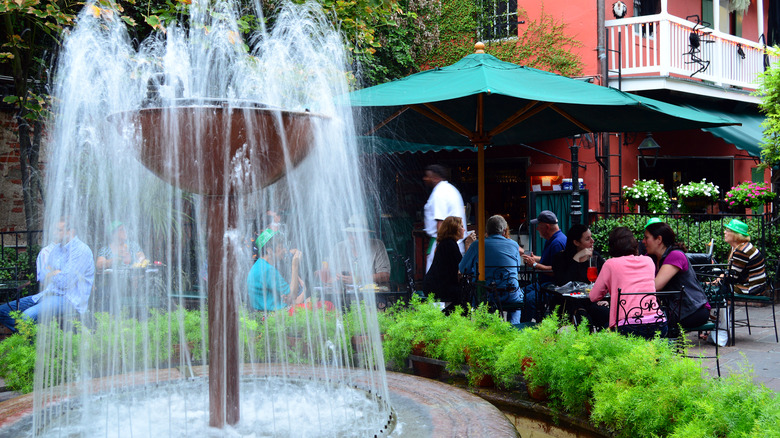 Pat O'Brien's courtyard 