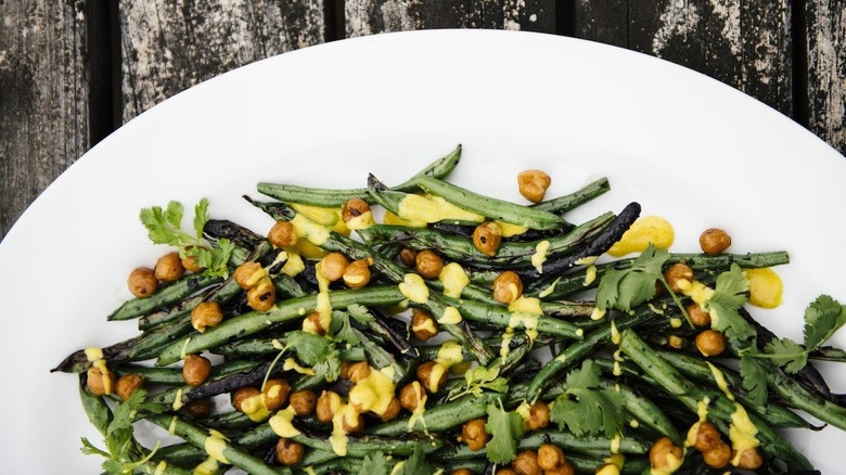 charred green beans with chickpeas