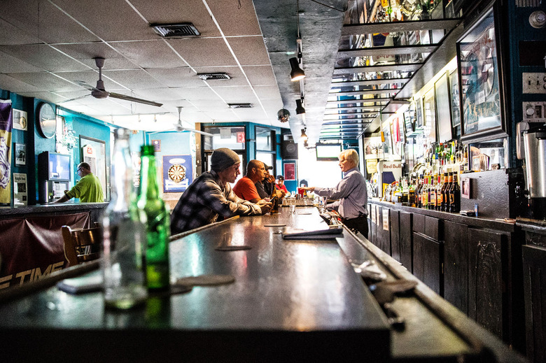 The Best Dive Bars In The Us Tasting Table