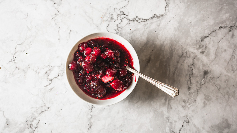 cranberry salsa in bowl