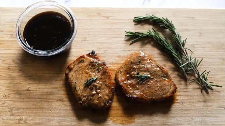 Pork chop with rosemary and sauce