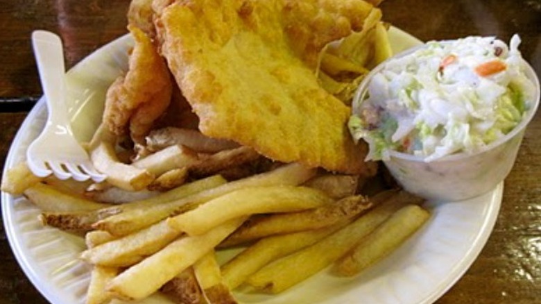 Fish and chips with coleslaw 