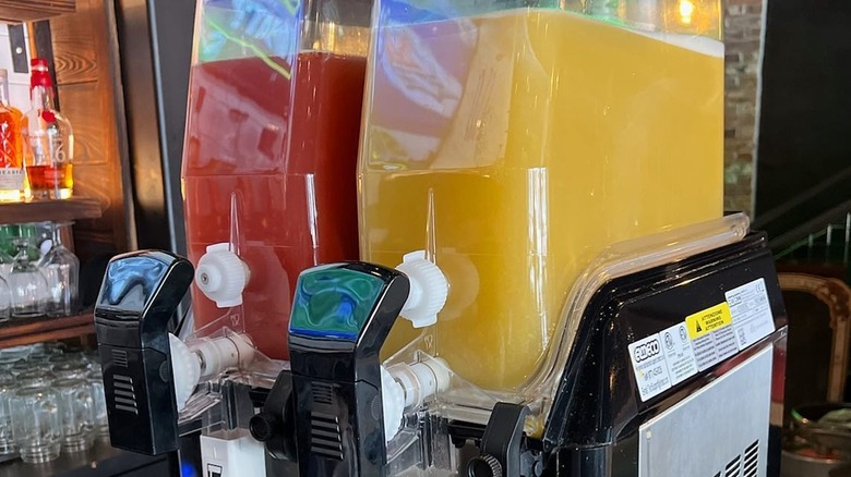 Boozy slushy machines