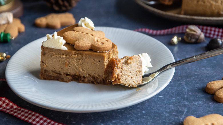 forkful of gingerbread cheesecake