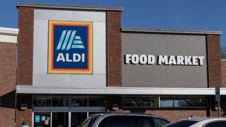 Aldi storefront