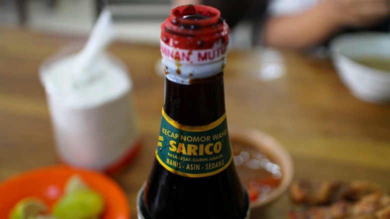 Kecap manis (sweet soy sauce)