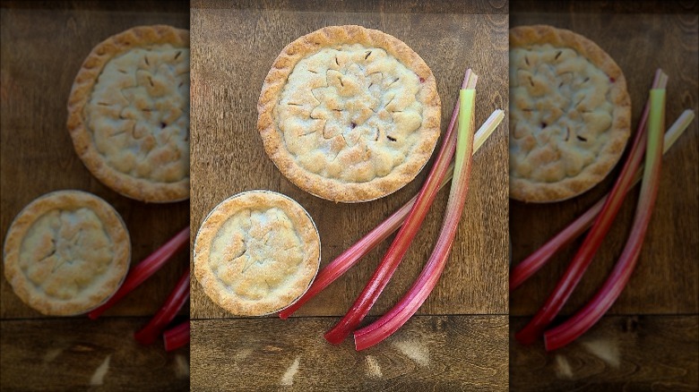 Strawberry rhubarb pie