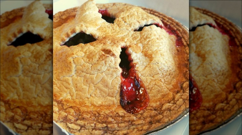 Whole strawberry pie