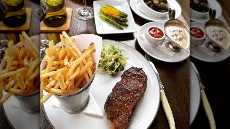 Steak frites with sides