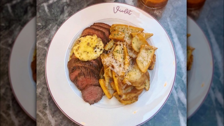 Steak frites with butter