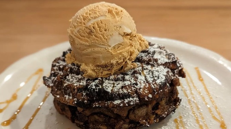 pancakes with ice cream