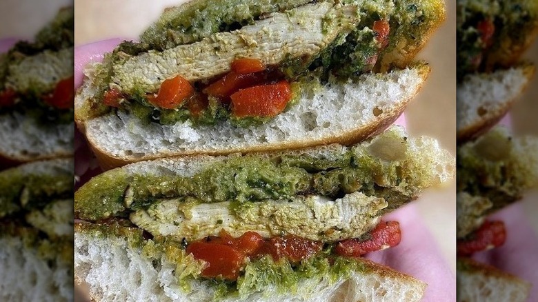 pesto tomato sandwich