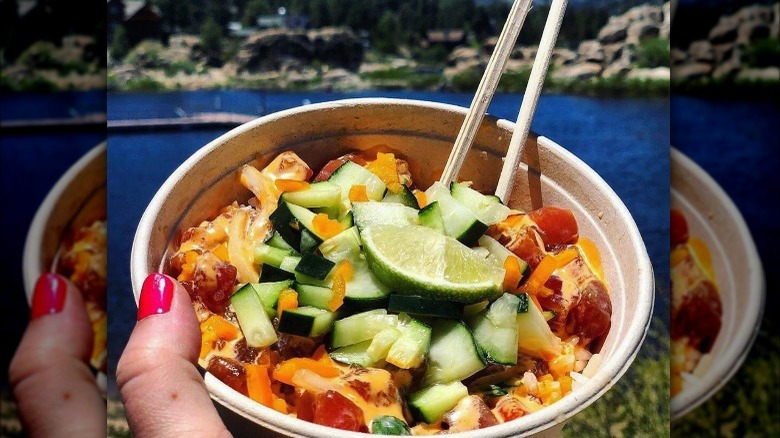 poke with lime and cucumber 